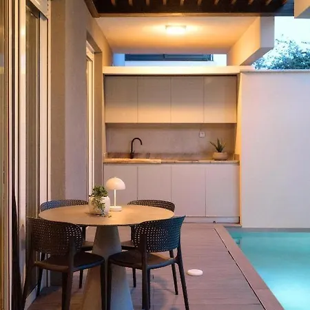 Luxury With Private Heated Pool - Znjan Angala Lejlighed Split