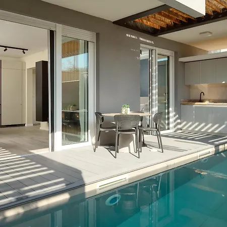Luxury With Private Heated Pool - Znjan Angala Lejlighed Split