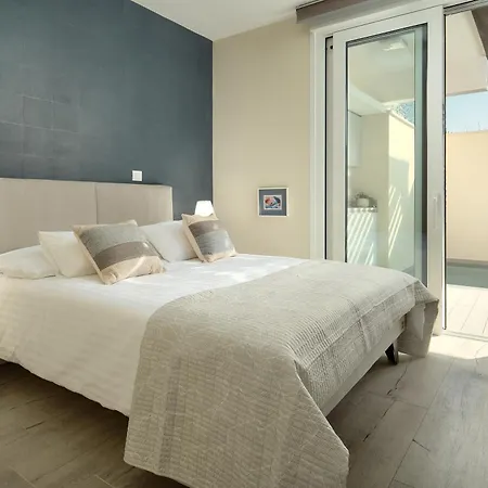 Lejlighed Luxury With Private Heated Pool - Znjan Angala *
